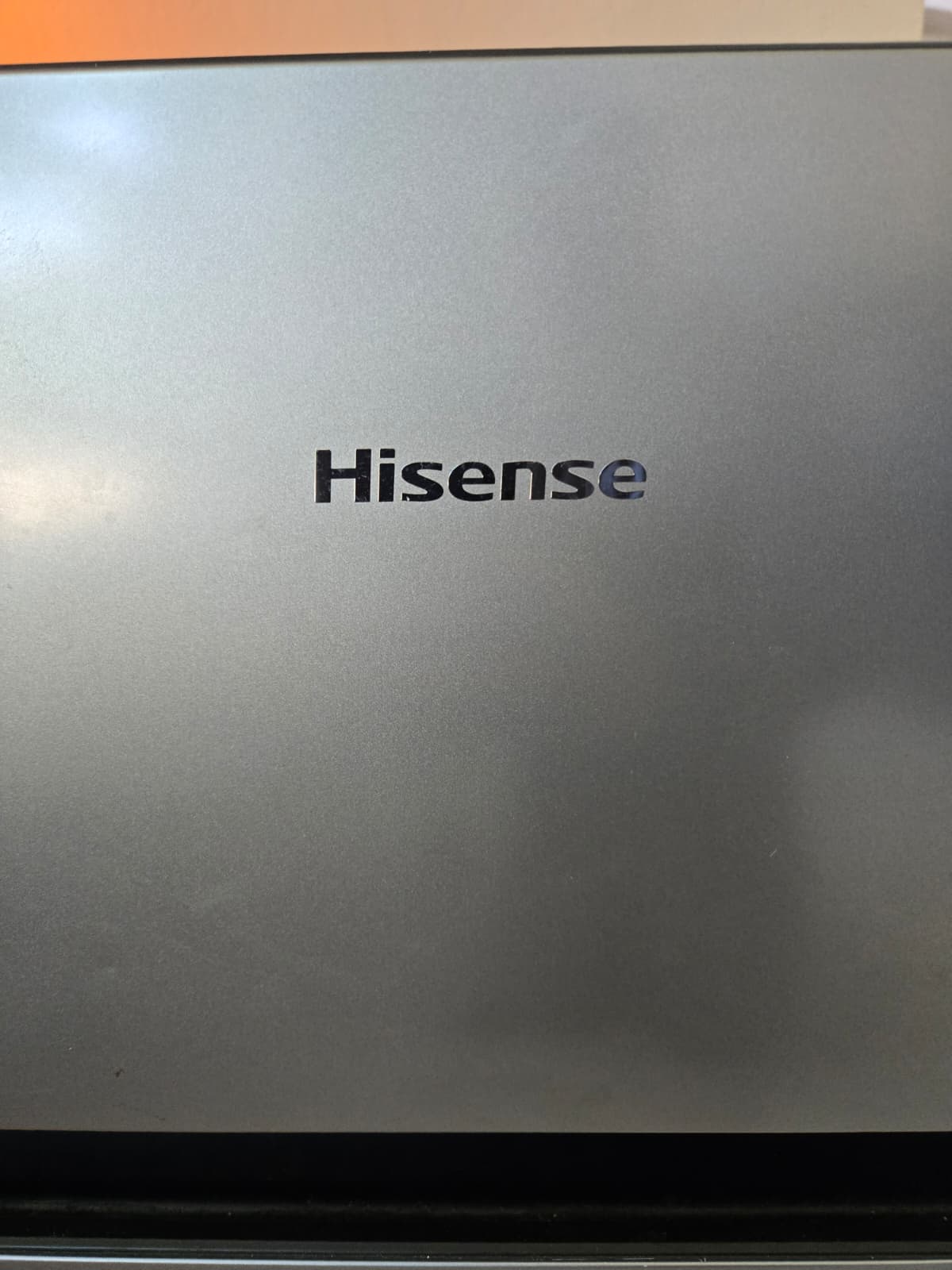 Hisense HRT031AVE 3.1 cu ft Two-Door Mini Fridge