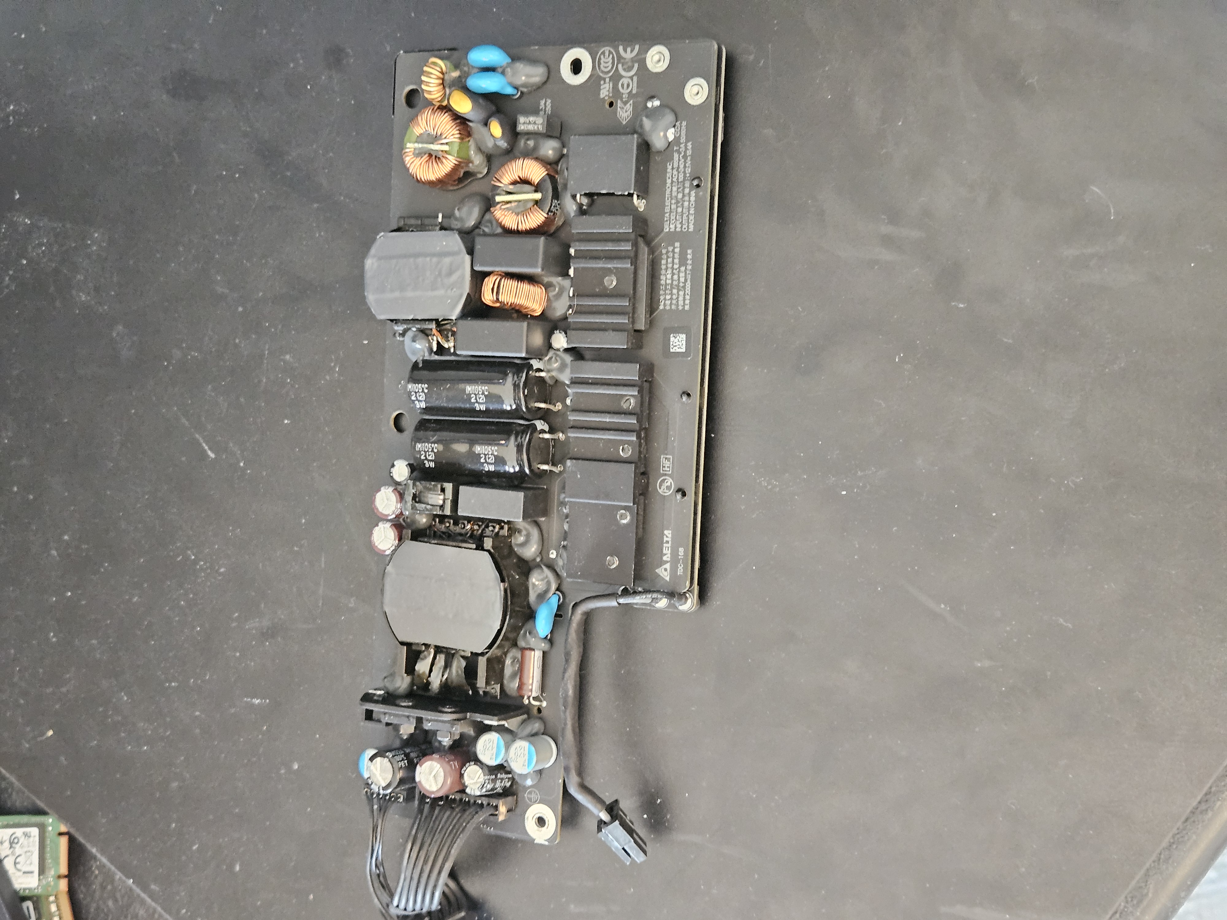Delta Electronics ADP-185BF T Power Supply Board 12.1V 15.4A