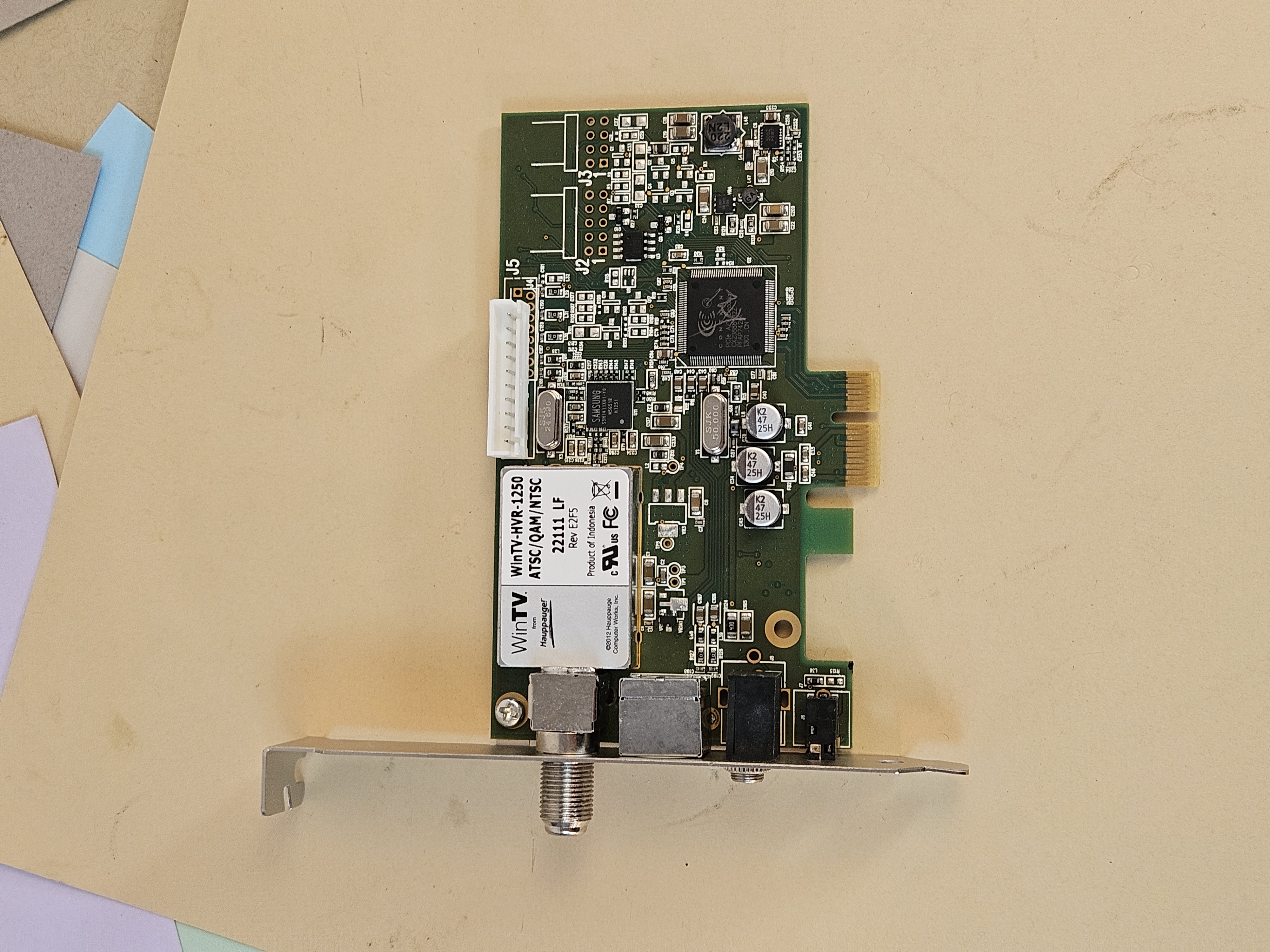 Hauppauge WinTV-HVR-1250 PCIe TV Tuner Card 22111 LF