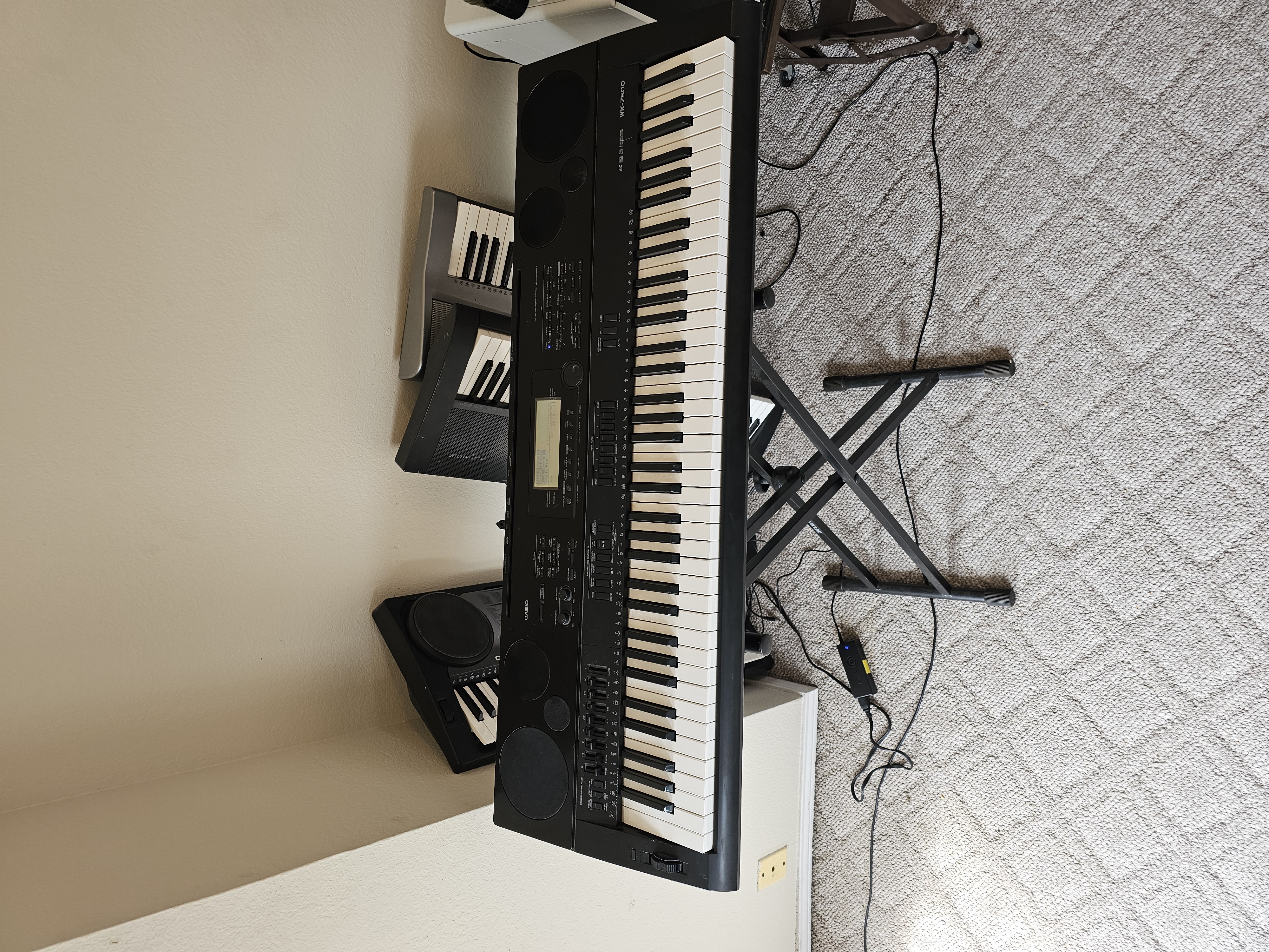 Casio WK-7500 76-Key Electronic Keyboard