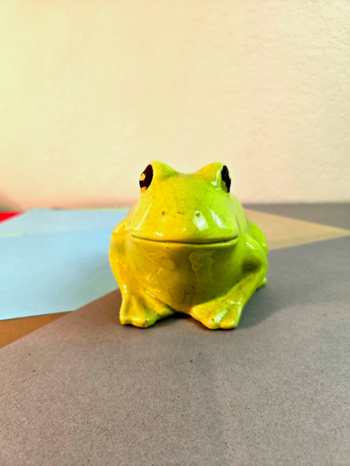 Glossy Green Ceramic Frog Planter Succulent Pot