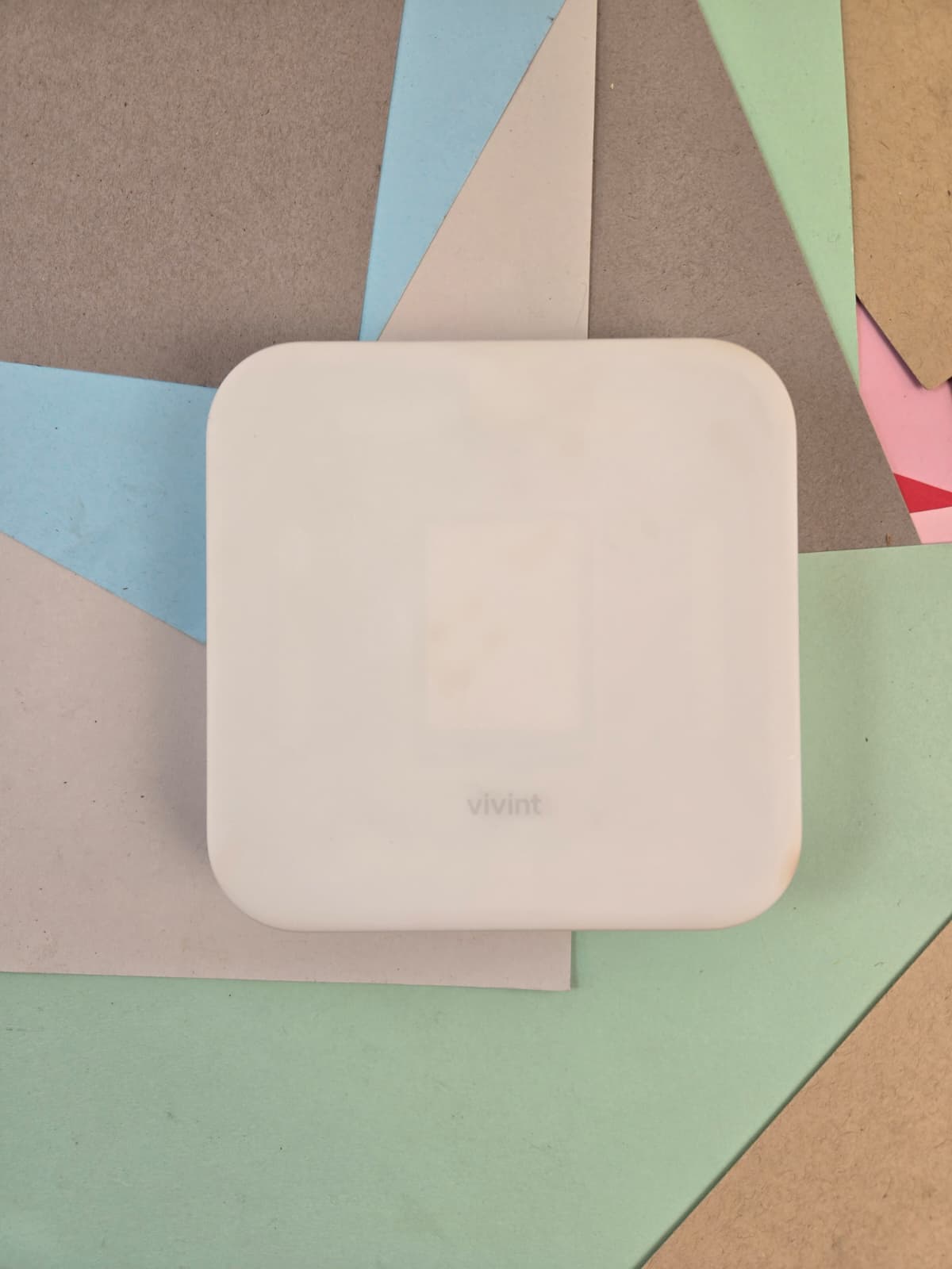 Vivint Element CTHERM-001 Thermostat Zigbee