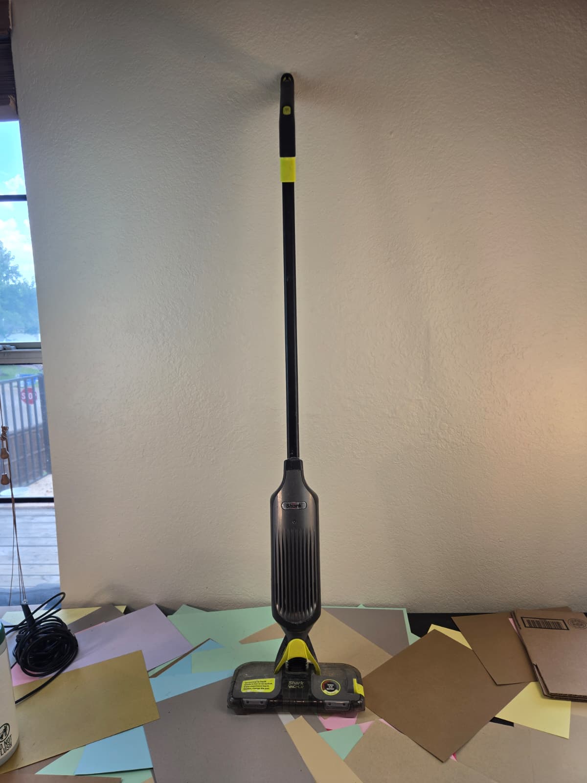 Shark VM252 12 Cordless Vacuum Cleaner